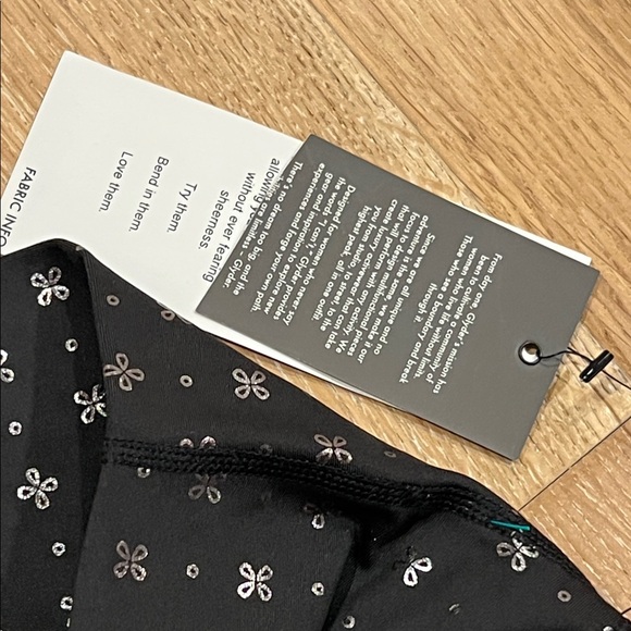 Glyder Black and silver‎  Patterned Bike Shorts medium - Picture 4 of 4